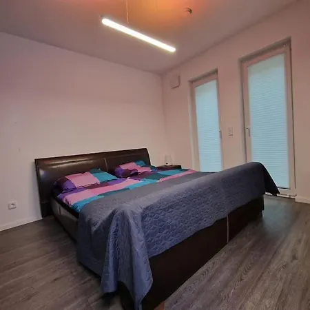 דירה Huge And Modern With Terrace *